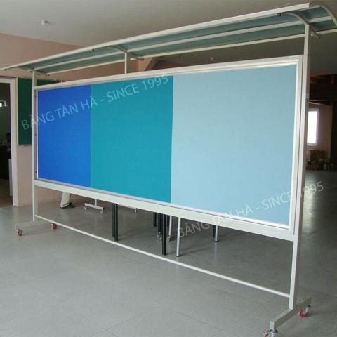 Bảng thông tin ghim vải nỉ kính lùa